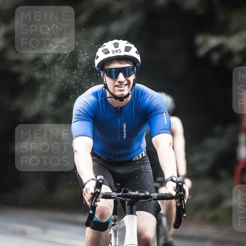 13.09.2026 - Stadtparktriathlon H.Heesch http://msf.ph/oto/10318118 13.09.2026 11:54:01 Radfahren 762, 785, 835, 871, 945 meine-sportfotos.de