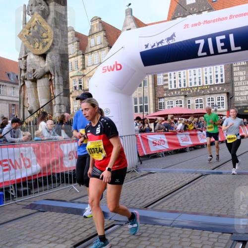 13.09.2026 - 21. swb-Marathon Bremen Tim E. http://msf.ph/oto/10318146 13.09.2026 10:57:46 Ziel 10177, 10226, 10300, 10394, 10517, 10518, 11106, 11245, 11365, 11480, 11498, 11609, 11734, 11965, 11966, 12037, 12111, 12372, 12400, 12411 meine-sportfotos.de