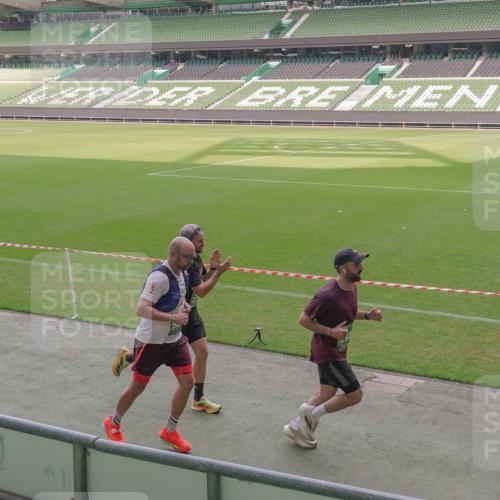 13.09.2026 - 21. swb-Marathon Bremen Michael Burmester http://msf.ph/oto/10318150 13.09.2026 12:53:28 Laufen im Stadion 102, 107, 145, 313, 376, 385, 472, 481, 541, 560, 615, 616, 666, 675, 683, 696, 740, 755, 792, 816, 827, 982, 985, 987, 1033, 1056, 1076, 1207, 1232, 1252, 1297, 1419, 1433, 1445, 1468, 1492, 1528, 1542, 1551, 1631, 1646, 1664, 1704, 1707, 1814, 1955, 2007, 2008, 2043, 2055, 2203, 2280, 2350, 2362, 2401, 2422, 2454, 2480, 2498, 2499, 2623, 2701, 2767, 2820, 2824, 2858, 2882, 2913, 2971, 2997, 3054, 3085, 3149, 3236, 3336, 3362, 3413, 3448, 3830, 3899, 3988, 4283, 4475, 4605 meine-sportfotos.de