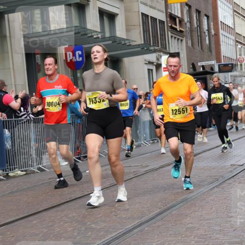 13.09.2026 - 21. swb-Marathon Bremen Strokosch-Dieckow http://msf.ph/oto/10318155 13.09.2026 10:57:54 Ziel 10249, 10494, 10530, 10543, 10604, 10673, 10750, 10798, 10826, 10828, 10903, 10914, 10931, 10932, 11120, 11131, 11202, 11295, 11388, 11403, 11420, 11686, 11750, 11752, 11863, 11884, 11906, 11952, 12017, 12092, 12386, 12387, 12441, 12482, 10078, 10460, 10559, 10565, 10707, 10728, 11136, 11153, 11245, 11332, 11532, 11568, 11824, 11856, 11863, 12222, 12228, 12231, 12264, 12427, 12551 meine-sportfotos.de