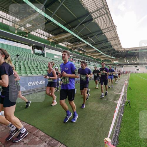 13.09.2026 - 21. swb-Marathon Bremen Michael Burmester http://msf.ph/oto/10318157 13.09.2026 13:16:04 Laufen im Stadion 134, 143, 153, 231, 263, 266, 267, 271, 300, 414, 598, 612, 653, 990, 1047, 1185, 1312, 1465, 1539, 1825, 1874, 1987, 2013, 2218, 2235, 2259, 2351, 2359, 2363, 2381, 2385, 2386, 2466, 2468, 2484, 2494, 2562, 2579, 2664, 2667, 2678, 2690, 2691, 2698, 2737, 2760, 2778, 2783, 2797, 2799, 2846, 2859, 2861, 2865, 2874, 2958, 2974, 2996, 3001, 3075, 3133, 3157, 3165, 3185, 3237, 3265, 3331, 3355, 3366, 3382, 3387, 3486, 3501, 3512, 3670, 3680, 3829, 4034, 4080, 4306, 703 meine-sportfotos.de
