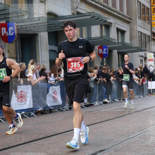 13.09.2026 - 21. swb-Marathon Bremen Strokosch-Dieckow http://msf.ph/oto/10318183 13.09.2026 13:17:02 Ziel 560, 842, 2052, 3148, 4805, 6095, 6624, 6734, 6759, 6803, 8111, 8253, 8418, 8446, 8532, 8714, 9075, 385, 472, 675, 696, 734, 827, 1970, 2319, 2473, 2809, 3246, 3706, 3716, 3961, 4135, 4137, 4156, 4485, 5772, 6049, 6531, 6535, 6704, 6819, 6953, 7284, 7297, 7387, 8858 meine-sportfotos.de