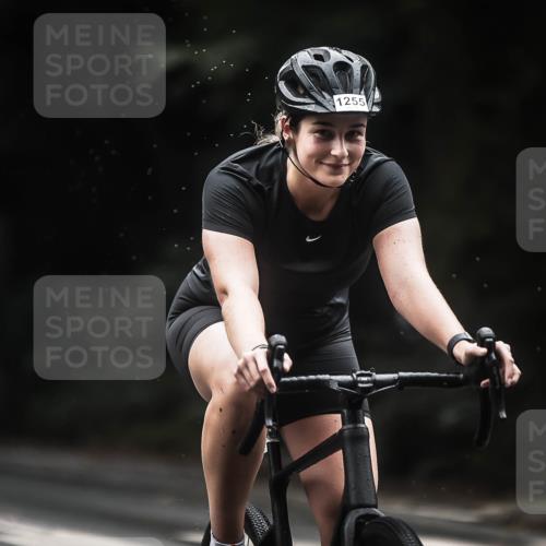 13.09.2026 - Stadtparktriathlon H.Heesch http://msf.ph/oto/10318204 13.09.2026 13:02:04 Radfahren 1217, 1232, 1248, 1255, 1287, 1329, 1355, 1373, 1393, 1411, 1425 meine-sportfotos.de