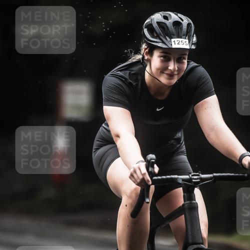 13.09.2026 - Stadtparktriathlon H.Heesch http://msf.ph/oto/10318217 13.09.2026 13:02:05 Radfahren 1217, 1232, 1248, 1255, 1287, 1329, 1355, 1373, 1411, 1425 meine-sportfotos.de
