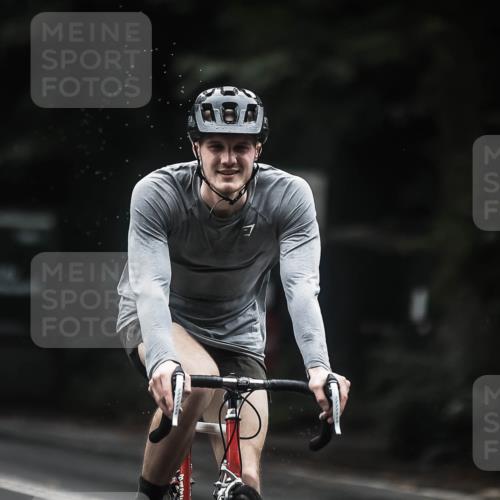 13.09.2026 - Stadtparktriathlon H.Heesch http://msf.ph/oto/10318237 13.09.2026 13:02:08 Radfahren 1217, 1255, 1273, 1287, 1373, 1411, 1425 meine-sportfotos.de