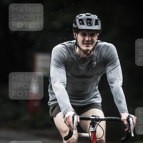 13.09.2026 - Stadtparktriathlon H.Heesch http://msf.ph/oto/10318248 13.09.2026 13:02:09 Radfahren 1204, 1217, 1255, 1273, 1373, 1411, 1425 meine-sportfotos.de
