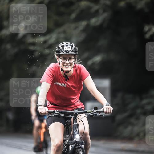 13.09.2026 - Stadtparktriathlon H.Heesch http://msf.ph/oto/10318265 13.09.2026 11:54:09 Radfahren 759, 762, 871, 882, 926 meine-sportfotos.de