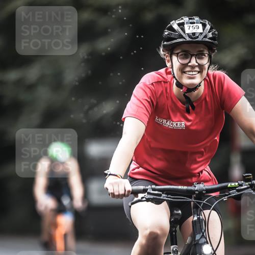 13.09.2026 - Stadtparktriathlon H.Heesch http://msf.ph/oto/10318293 13.09.2026 11:54:09 Radfahren 759, 762, 871, 882, 926 meine-sportfotos.de