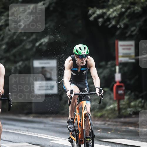 13.09.2026 - Stadtparktriathlon H.Heesch http://msf.ph/oto/10318299 13.09.2026 11:54:10 Radfahren 759, 871, 882, 926 meine-sportfotos.de