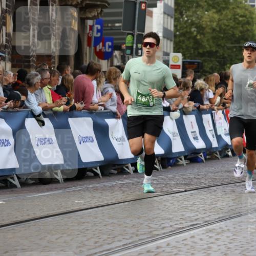13.09.2026 - 21. swb-Marathon Bremen Strokosch-Dieckow http://msf.ph/oto/10318331 13.09.2026 13:07:12 Ziel 521, 749, 1009, 3127, 3794, 3973, 4574, 5238, 6784, 6951, 8580, 8888, 9708, 1863, 2706, 3043, 3118, 4743, 4808, 8060, 8098, 8980 meine-sportfotos.de