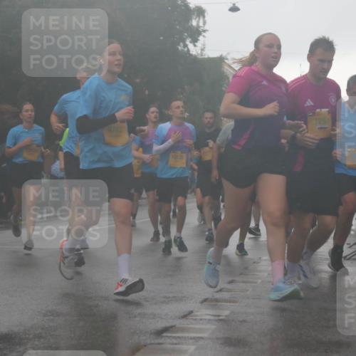 13.09.2026 - Kiel Lauf Markus Tischler http://msf.ph/oto/10318333 13.09.2026 10:49:19 Fleethörn 12420, 9742, 12135, 2393 meine-sportfotos.de