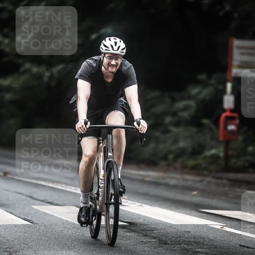 13.09.2026 - Stadtparktriathlon H.Heesch http://msf.ph/oto/10318349 13.09.2026 13:02:15 Radfahren 1204, 1262, 1273, 1356, 1373, 1395, 1396, 1425 meine-sportfotos.de