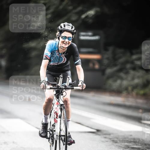 13.09.2026 - Stadtparktriathlon H.Heesch http://msf.ph/oto/10318356 13.09.2026 11:54:21 Radfahren 789, 824, 885, 933 meine-sportfotos.de