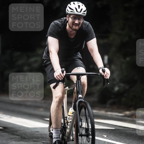13.09.2026 - Stadtparktriathlon H.Heesch http://msf.ph/oto/10318381 13.09.2026 13:02:16 Radfahren 1204, 1262, 1273, 1356, 1373, 1395, 1396, 1425 meine-sportfotos.de