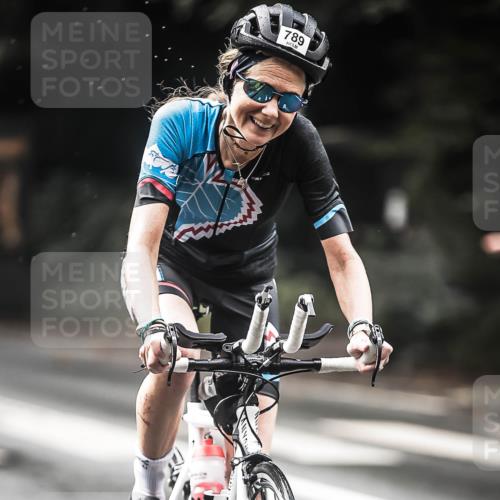 13.09.2026 - Stadtparktriathlon H.Heesch http://msf.ph/oto/10318394 13.09.2026 11:54:22 Radfahren 789, 824, 885, 933 meine-sportfotos.de