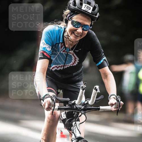 13.09.2026 - Stadtparktriathlon H.Heesch http://msf.ph/oto/10318402 13.09.2026 11:54:22 Radfahren 789, 824, 885, 933 meine-sportfotos.de