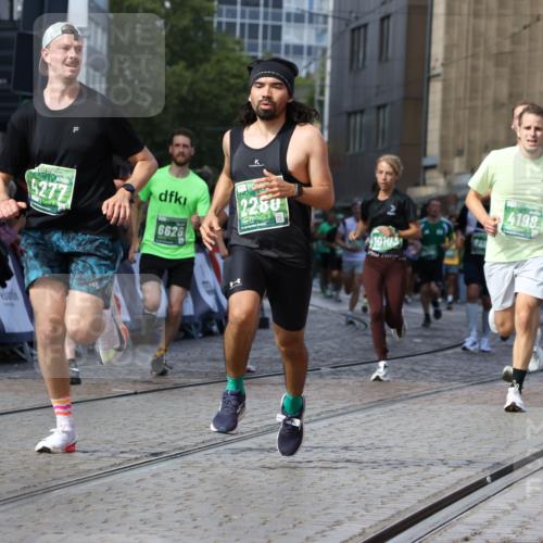 13.09.2026 - 21. swb-Marathon Bremen Strokosch-Dieckow http://msf.ph/oto/10318439 13.09.2026 13:24:41 Ziel 776, 1250, 2295, 2491, 4000, 4559, 5012, 5208, 5481, 5572, 5668, 5669, 5928, 5929, 5953, 6080, 7059, 7069, 7081, 7156, 7568, 8082, 8310, 8415, 8784, 9087, 9573, 9676, 9916, 972, 1516, 2280, 2761, 3015, 4198, 4262, 4277, 4973, 5664, 6360, 6544, 6626, 6807, 7854, 8853, 10103 meine-sportfotos.de