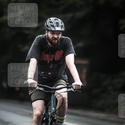 13.09.2026 - Stadtparktriathlon H.Heesch http://msf.ph/oto/10318448 13.09.2026 13:02:25 Radfahren 1195, 1347, 1356, 1363, 1364, 1380, 1395, 1396 meine-sportfotos.de