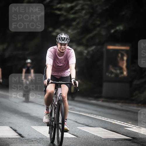 13.09.2026 - Stadtparktriathlon H.Heesch http://msf.ph/oto/10318486 13.09.2026 13:02:28 Radfahren 1195, 1334, 1347, 1363, 1364, 1380, 1408 meine-sportfotos.de