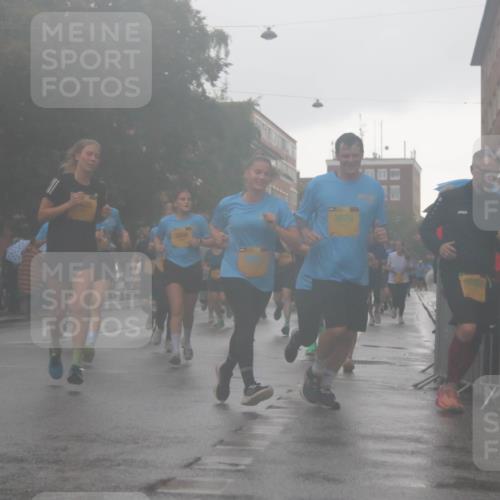 13.09.2026 - Kiel Lauf Markus Tischler http://msf.ph/oto/10318494 13.09.2026 10:49:30 Fleethörn 035, 2806, 3879, 6161, 11 meine-sportfotos.de