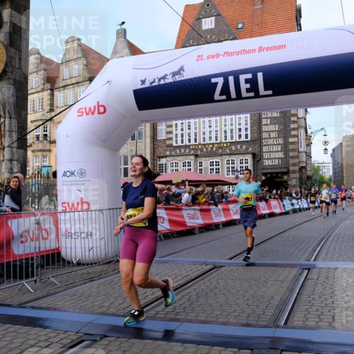 13.09.2026 - 21. swb-Marathon Bremen Tim E. http://msf.ph/oto/10318501 13.09.2026 10:57:54 Ziel 10177, 10300, 10394, 10460, 11106, 11153, 11245, 11365, 11480, 11498, 11532, 11568, 11734, 11965, 11966, 12037, 12111, 12222, 12264, 12372 meine-sportfotos.de