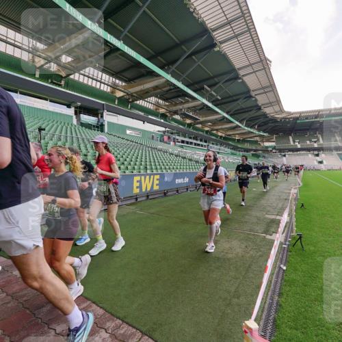 13.09.2026 - 21. swb-Marathon Bremen Michael Burmester http://msf.ph/oto/10318547 13.09.2026 13:16:46 Laufen im Stadion 134, 143, 153, 231, 263, 267, 271, 449, 588, 598, 612, 653, 990, 1057, 1185, 1312, 1424, 1425, 1465, 1539, 1790, 1813, 1825, 1874, 1987, 2013, 2067, 2096, 2218, 2259, 2351, 2363, 2381, 2385, 2386, 2389, 2419, 2468, 2532, 2550, 2562, 2579, 2586, 2655, 2664, 2667, 2678, 2698, 2778, 2783, 2797, 2799, 2821, 2846, 2859, 2874, 2974, 2984, 2996, 3001, 3075, 3104, 3133, 3157, 3165, 3185, 3195, 3213, 3237, 3265, 3314, 3331, 3366, 3382, 3387, 3431, 3479, 3486, 3501, 3506, 3512 meine-sportfotos.de