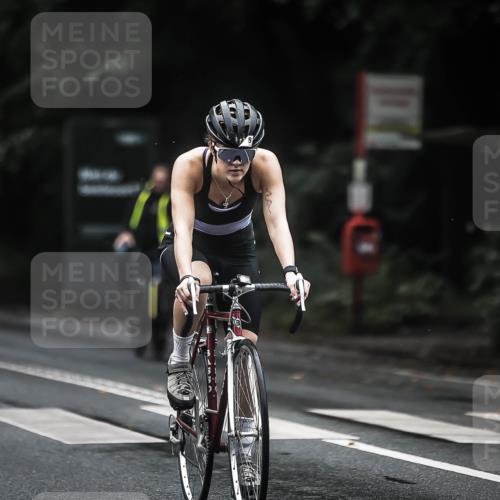 13.09.2026 - Stadtparktriathlon H.Heesch http://msf.ph/oto/10318561 13.09.2026 13:02:33 Radfahren 1220, 1334, 1363, 1378, 1408 meine-sportfotos.de