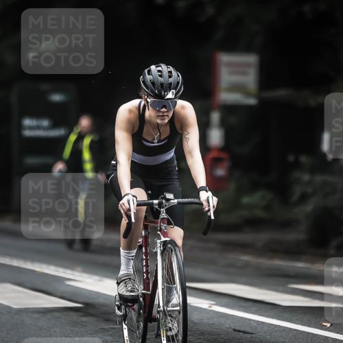 13.09.2026 - Stadtparktriathlon H.Heesch http://msf.ph/oto/10318566 13.09.2026 13:02:33 Radfahren 1220, 1334, 1363, 1378, 1408 meine-sportfotos.de