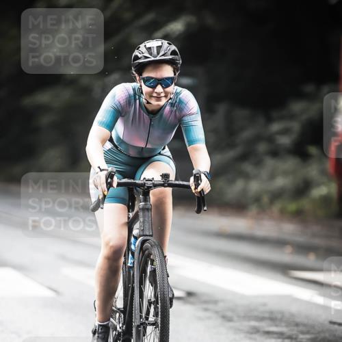 13.09.2026 - Stadtparktriathlon H.Heesch http://msf.ph/oto/10318574 13.09.2026 11:54:31 Radfahren 749, 824, 840, 885 meine-sportfotos.de