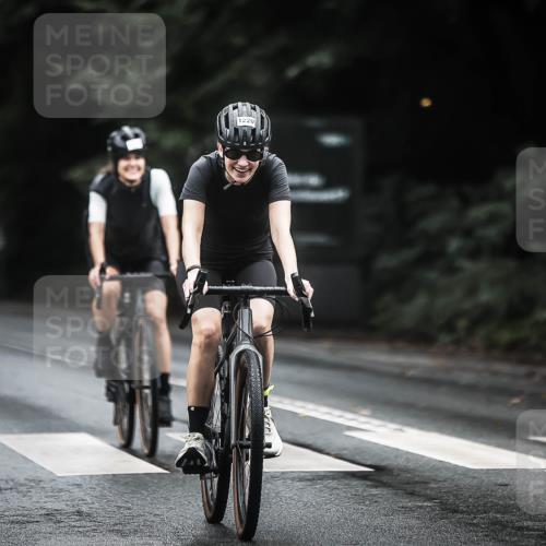 13.09.2026 - Stadtparktriathlon H.Heesch http://msf.ph/oto/10318605 13.09.2026 13:02:35 Radfahren 1193, 1220, 1334, 1378, 1408 meine-sportfotos.de