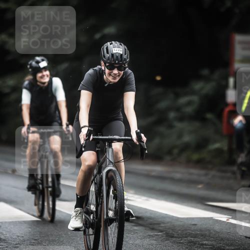 13.09.2026 - Stadtparktriathlon H.Heesch http://msf.ph/oto/10318622 13.09.2026 13:02:35 Radfahren 1193, 1220, 1334, 1378, 1408 meine-sportfotos.de