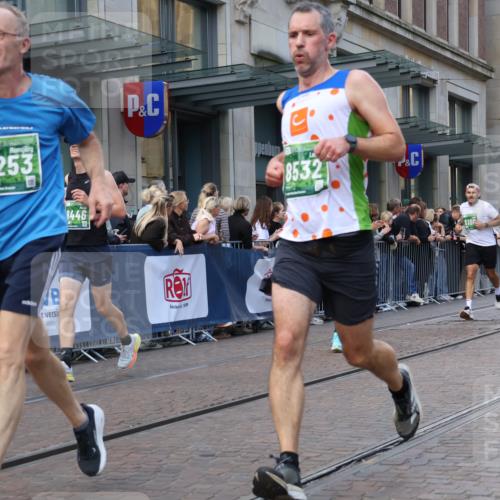 13.09.2026 - 21. swb-Marathon Bremen Strokosch-Dieckow http://msf.ph/oto/10318628 13.09.2026 13:17:14 Ziel 560, 771, 842, 1297, 2008, 2125, 2234, 2812, 3148, 3760, 4171, 4498, 4499, 4620, 5041, 5550, 5817, 6095, 6734, 6803, 7901, 8100, 8250, 8253, 8446, 8532, 8714, 9075, 9400, 9505, 13107, 385, 1970, 2052, 2319, 3246, 3706, 4156, 4805, 6624, 6704, 6734, 6759, 6819, 6953, 7284, 7297, 8111, 8418, 8858 meine-sportfotos.de