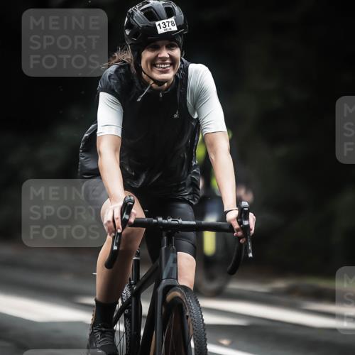 13.09.2026 - Stadtparktriathlon H.Heesch http://msf.ph/oto/10318651 13.09.2026 13:02:36 Radfahren 1193, 1220, 1334, 1378, 1408 meine-sportfotos.de