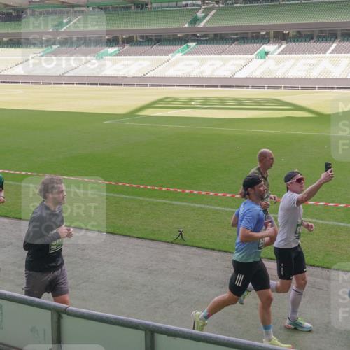 13.09.2026 - 21. swb-Marathon Bremen Michael Burmester http://msf.ph/oto/10318679 13.09.2026 12:53:50 Laufen im Stadion 102, 145, 161, 189, 313, 376, 385, 461, 472, 481, 541, 560, 615, 616, 666, 675, 683, 696, 740, 755, 792, 816, 827, 982, 985, 987, 1033, 1053, 1056, 1076, 1207, 1252, 1297, 1419, 1433, 1445, 1468, 1528, 1542, 1551, 1631, 1646, 1658, 1664, 1704, 1707, 1814, 2007, 2043, 2055, 2203, 2280, 2350, 2362, 2401, 2422, 2454, 2480, 2499, 2623, 2701, 2767, 2801, 2820, 2824, 2858, 2882, 2913, 2962, 2971, 2997, 3012, 3054, 3149, 3206, 3236, 3357, 3362, 3413, 3448, 4605 meine-sportfotos.de