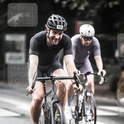 13.09.2026 - Stadtparktriathlon H.Heesch http://msf.ph/oto/10318695 13.09.2026 11:54:38 Radfahren 724, 763, 840, 863, 946 meine-sportfotos.de