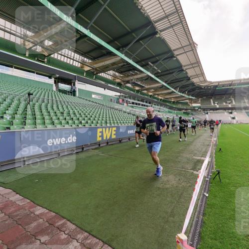 13.09.2026 - 21. swb-Marathon Bremen Michael Burmester http://msf.ph/oto/10318731 13.09.2026 13:17:04 Laufen im Stadion 134, 143, 153, 231, 267, 271, 311, 449, 588, 598, 612, 653, 990, 1057, 1185, 1312, 1424, 1425, 1465, 1539, 1790, 1813, 1825, 1874, 1987, 2013, 2067, 2096, 2218, 2259, 2351, 2363, 2381, 2389, 2419, 2468, 2532, 2550, 2562, 2579, 2586, 2601, 2647, 2655, 2664, 2678, 2698, 2778, 2797, 2799, 2821, 2846, 2974, 2984, 2996, 3001, 3104, 3133, 3180, 3195, 3213, 3237, 3314, 3331, 3337, 3366, 3382, 3387, 3421, 3431, 3479, 3486, 3501, 3506, 3512, 3548 meine-sportfotos.de