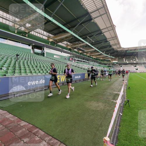 13.09.2026 - 21. swb-Marathon Bremen Michael Burmester http://msf.ph/oto/10318739 13.09.2026 13:17:05 Laufen im Stadion 134, 143, 153, 231, 267, 271, 311, 449, 588, 598, 612, 653, 990, 1057, 1185, 1312, 1424, 1425, 1465, 1539, 1790, 1813, 1825, 1874, 1987, 2013, 2067, 2096, 2218, 2259, 2351, 2363, 2381, 2389, 2419, 2468, 2532, 2550, 2562, 2579, 2586, 2601, 2647, 2655, 2664, 2678, 2698, 2778, 2797, 2799, 2821, 2846, 2974, 2984, 2996, 3001, 3104, 3133, 3180, 3195, 3213, 3237, 3314, 3331, 3337, 3366, 3382, 3387, 3421, 3431, 3479, 3486, 3501, 3506, 3512, 3548 meine-sportfotos.de