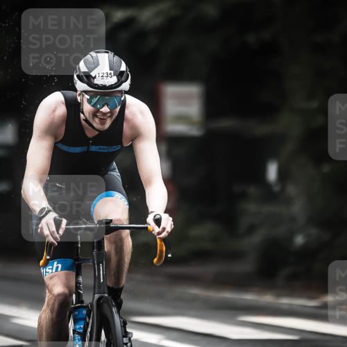 13.09.2026 - Stadtparktriathlon H.Heesch http://msf.ph/oto/10318749 13.09.2026 13:02:44 Radfahren 1193, 1235, 1375 meine-sportfotos.de