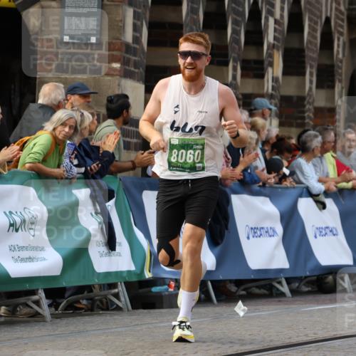 13.09.2026 - 21. swb-Marathon Bremen Strokosch-Dieckow http://msf.ph/oto/10318758 13.09.2026 13:07:24 Ziel 749, 1540, 1863, 3794, 3973, 6053, 7636, 7876, 8888, 9708, 9927, 819, 2135, 4990, 5570, 5976, 7803, 8060, 8467, 8611, 9035 meine-sportfotos.de