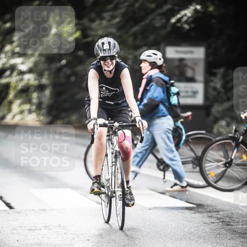 13.09.2026 - Stadtparktriathlon H.Heesch http://msf.ph/oto/10318765 13.09.2026 11:54:41 Radfahren 724, 763, 840, 863, 946 meine-sportfotos.de