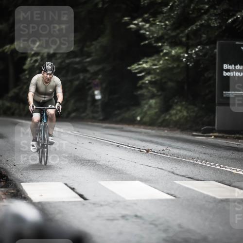 13.09.2026 - Stadtparktriathlon H.Heesch http://msf.ph/oto/10318774 13.09.2026 13:02:45 Radfahren 1193, 1235, 1375, 1405 meine-sportfotos.de