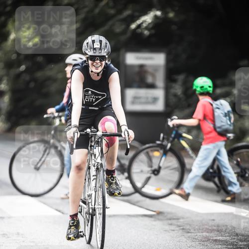 13.09.2026 - Stadtparktriathlon H.Heesch http://msf.ph/oto/10318778 13.09.2026 11:54:41 Radfahren 724, 763, 840, 863, 946 meine-sportfotos.de