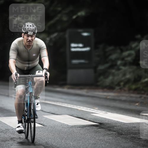 13.09.2026 - Stadtparktriathlon H.Heesch http://msf.ph/oto/10318785 13.09.2026 13:02:47 Radfahren 1193, 1235, 1375, 1405 meine-sportfotos.de