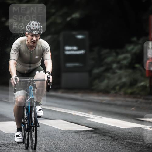 13.09.2026 - Stadtparktriathlon H.Heesch http://msf.ph/oto/10318795 13.09.2026 13:02:47 Radfahren 1193, 1235, 1375, 1405 meine-sportfotos.de
