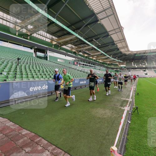 13.09.2026 - 21. swb-Marathon Bremen Michael Burmester http://msf.ph/oto/10318801 13.09.2026 13:17:12 Laufen im Stadion 134, 153, 231, 267, 271, 311, 449, 588, 598, 612, 653, 990, 1057, 1185, 1312, 1424, 1425, 1465, 1539, 1790, 1813, 1825, 1987, 2013, 2067, 2096, 2218, 2259, 2351, 2363, 2381, 2389, 2419, 2468, 2532, 2550, 2562, 2579, 2586, 2601, 2647, 2655, 2664, 2678, 2698, 2778, 2797, 2799, 2821, 2846, 2974, 2984, 2996, 3001, 3104, 3133, 3180, 3195, 3213, 3237, 3314, 3331, 3337, 3366, 3387, 3421, 3431, 3479, 3486, 3501, 3506, 3512, 3548, 3654 meine-sportfotos.de