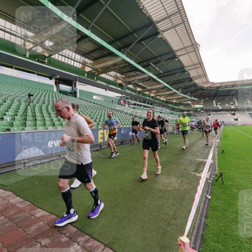 13.09.2026 - 21. swb-Marathon Bremen Michael Burmester http://msf.ph/oto/10318840 13.09.2026 13:17:15 Laufen im Stadion 134, 153, 231, 267, 271, 311, 449, 588, 598, 612, 653, 837, 990, 1057, 1185, 1312, 1424, 1425, 1465, 1539, 1790, 1813, 1825, 1844, 1987, 2013, 2056, 2067, 2096, 2218, 2259, 2351, 2363, 2381, 2389, 2419, 2468, 2532, 2550, 2562, 2579, 2586, 2601, 2647, 2655, 2664, 2678, 2698, 2778, 2797, 2799, 2821, 2846, 2893, 2974, 2984, 2996, 3001, 3104, 3133, 3180, 3195, 3210, 3213, 3237, 3314, 3331, 3337, 3366, 3387, 3421, 3431, 3479, 3501, 3506, 3512, 3548, 3633, 3654 meine-sportfotos.de