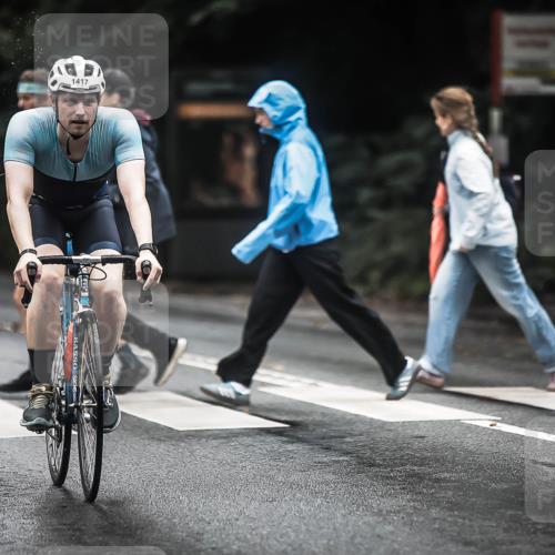 13.09.2026 - Stadtparktriathlon H.Heesch http://msf.ph/oto/10318851 13.09.2026 13:02:57 Radfahren 1251, 1366, 1405, 1417 meine-sportfotos.de