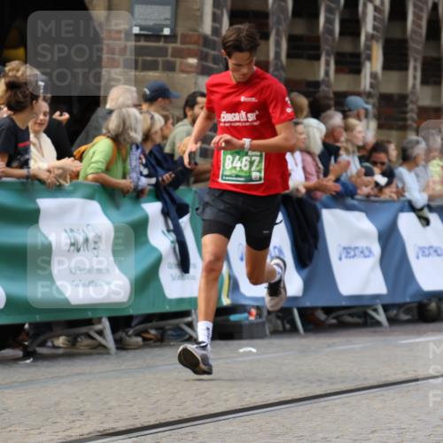 13.09.2026 - 21. swb-Marathon Bremen Strokosch-Dieckow http://msf.ph/oto/10318857 13.09.2026 13:07:28 Ziel 1540, 1863, 3794, 3973, 4808, 6053, 7636, 7876, 8980, 9708, 9927, 819, 2135, 4990, 5570, 5976, 7558, 7803, 8467, 8611, 8737, 9035 meine-sportfotos.de