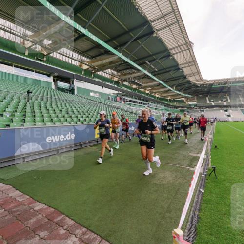 13.09.2026 - 21. swb-Marathon Bremen Michael Burmester http://msf.ph/oto/10318892 13.09.2026 13:17:20 Laufen im Stadion 134, 153, 231, 267, 271, 311, 404, 449, 588, 612, 653, 732, 753, 837, 990, 1057, 1185, 1312, 1424, 1425, 1465, 1539, 1790, 1813, 1825, 1844, 1868, 1987, 2056, 2067, 2096, 2259, 2351, 2357, 2358, 2363, 2381, 2389, 2419, 2532, 2550, 2562, 2579, 2586, 2601, 2647, 2655, 2664, 2678, 2698, 2778, 2797, 2799, 2821, 2846, 2880, 2893, 2974, 2984, 2996, 3104, 3133, 3146, 3180, 3195, 3210, 3213, 3314, 3331, 3337, 3366, 3387, 3421, 3431, 3479, 3501, 3506, 3512, 3537, 3548, 3633, 3654 meine-sportfotos.de