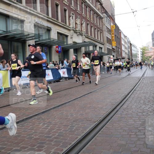 13.09.2026 - 21. swb-Marathon Bremen Strokosch-Dieckow http://msf.ph/oto/10318913 13.09.2026 10:58:10 Ziel 10249, 10530, 10750, 10878, 10879, 11004, 11030, 11120, 11131, 11152, 11189, 11202, 11384, 11403, 11420, 11455, 11686, 11750, 11906, 11952, 11953, 11955, 12017, 12092, 12180, 12237, 12320, 12499, 12505, 12518, 10078, 10494, 10543, 10559, 10565, 10604, 10673, 10707, 10728, 10750, 10798, 10826, 10828, 10903, 10914, 10931, 10932, 11136, 11295, 11332, 11388, 11752, 11824, 11856, 11863, 11884, 12017, 12231, 12386, 12387, 12427, 12441, 12482, 12551 meine-sportfotos.de